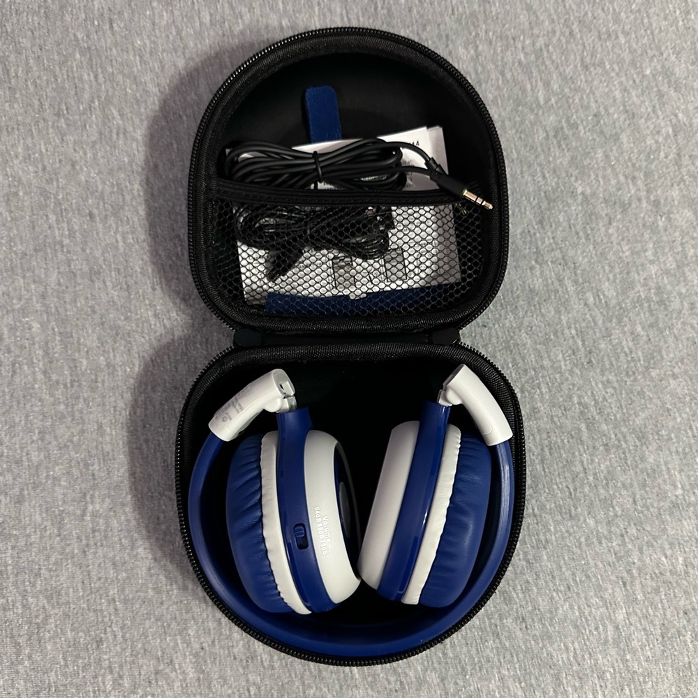 SIMOLIO Blue/Gray Foldable Over-Ear Bluetooth Wireless/Wired Kid Headphones - Picture 7 of 8